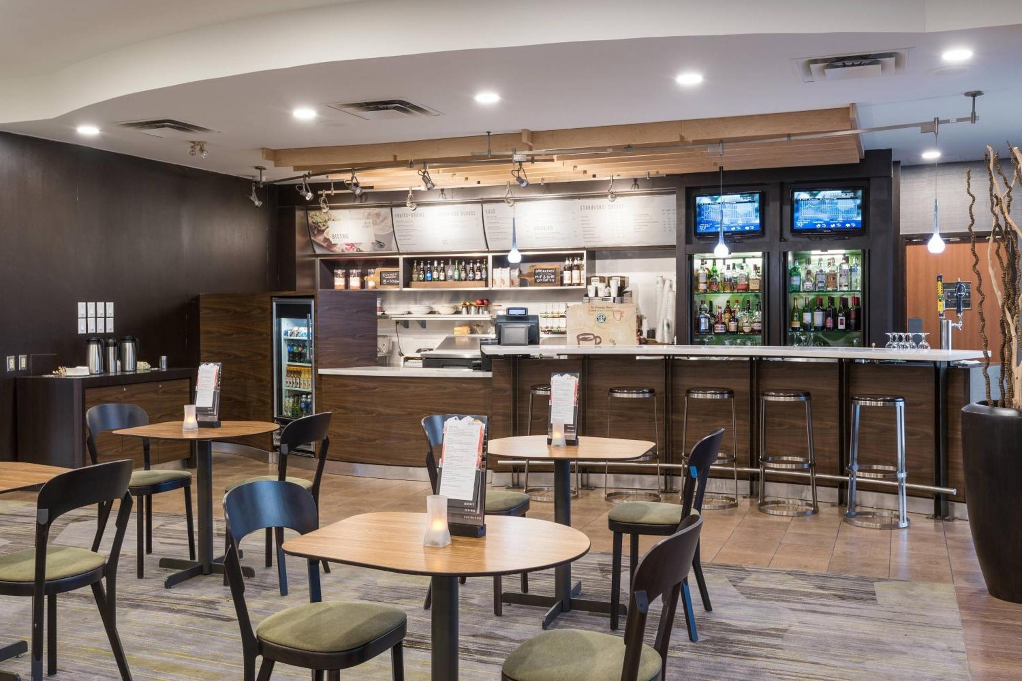Courtyard By Marriott Toronto Вон Екстер'єр фото