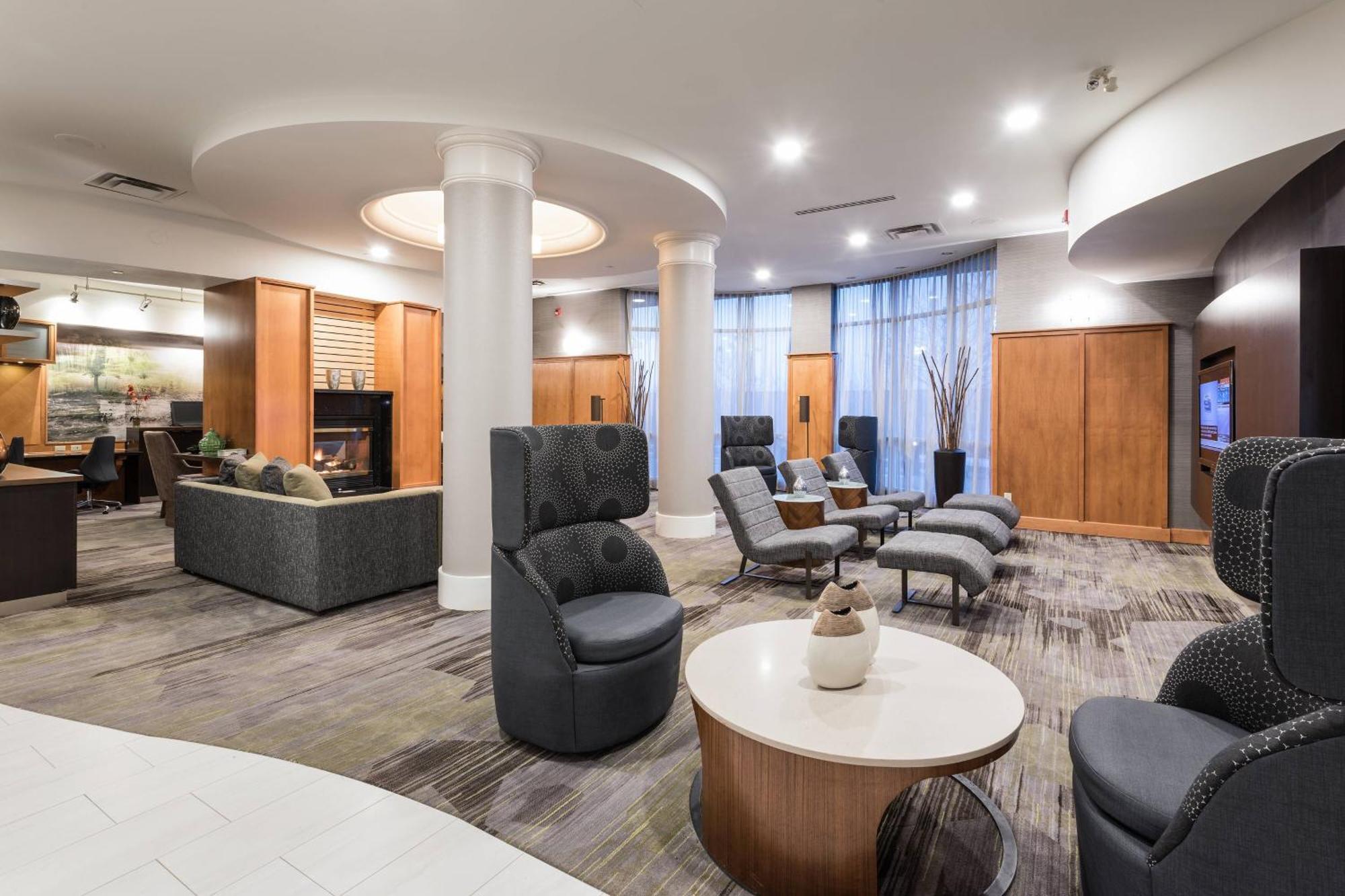 Courtyard By Marriott Toronto Вон Екстер'єр фото