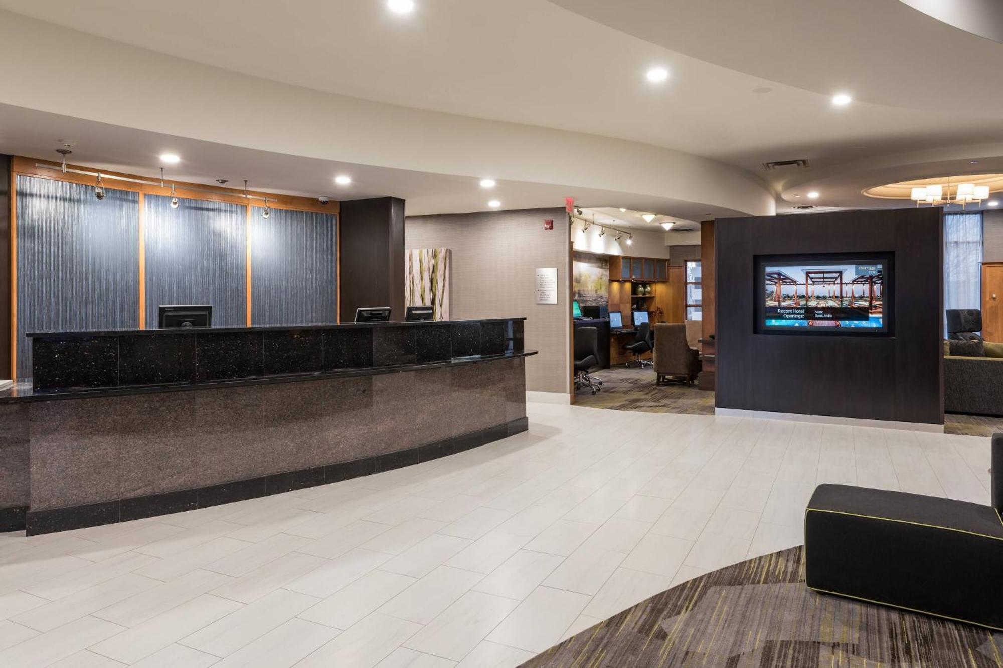 Courtyard By Marriott Toronto Вон Екстер'єр фото
